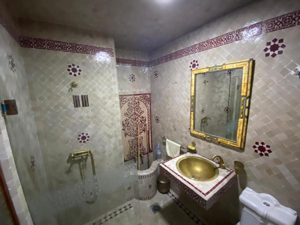 マラケシュCharmant Logement Avec Parking Residenciel Sans Piscineアパートメント エクステリア 写真