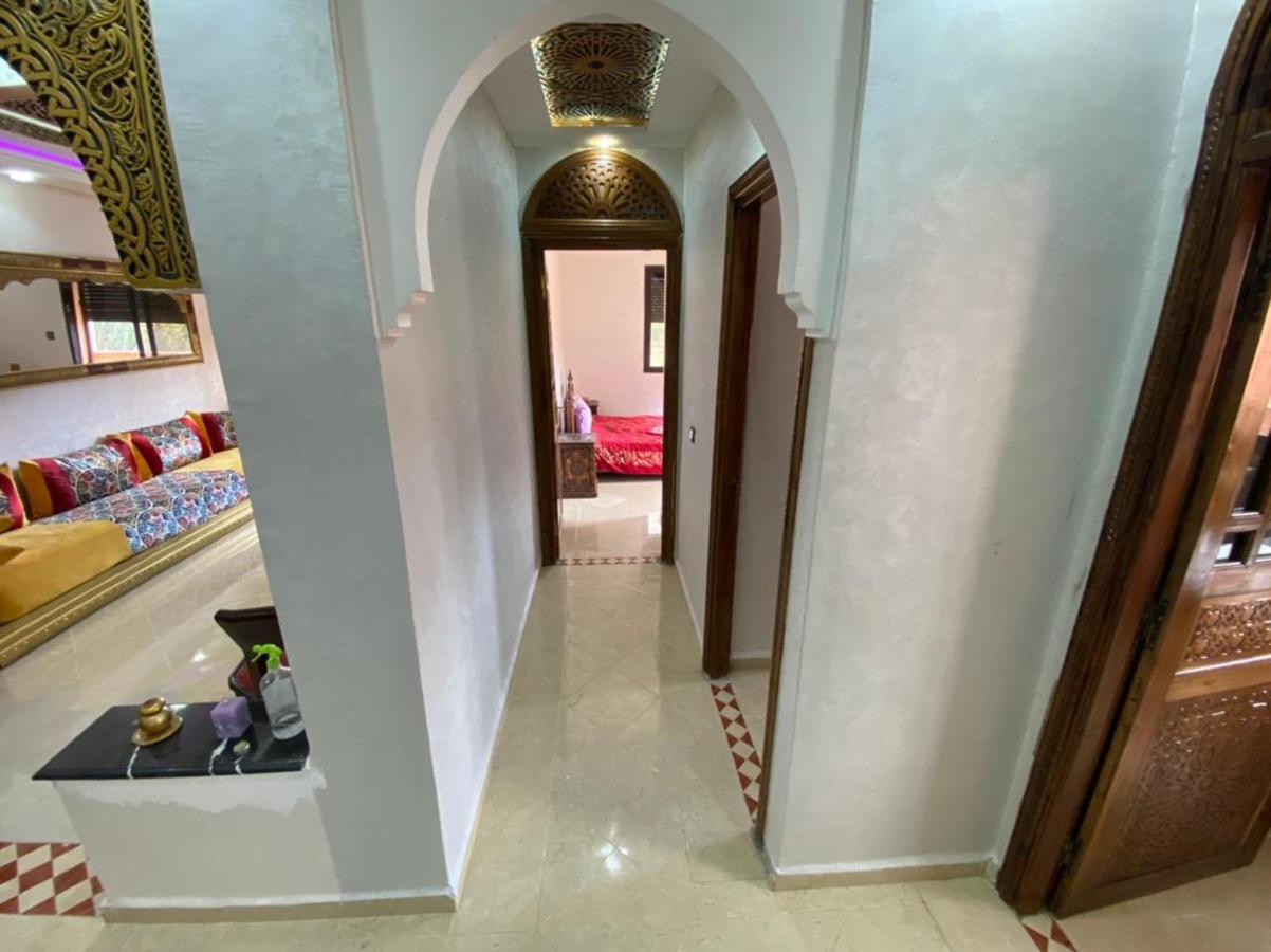 マラケシュCharmant Logement Avec Parking Residenciel Sans Piscineアパートメント エクステリア 写真