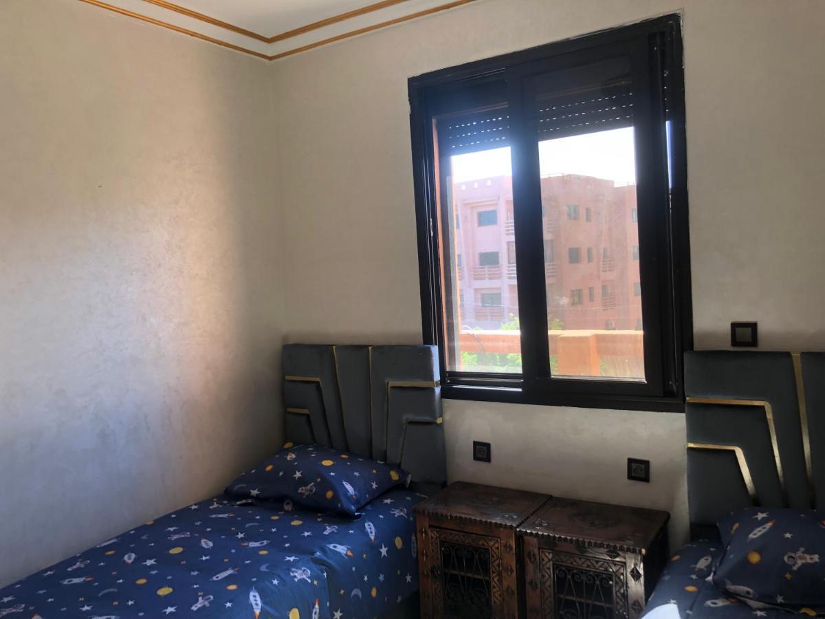 マラケシュCharmant Logement Avec Parking Residenciel Sans Piscineアパートメント エクステリア 写真